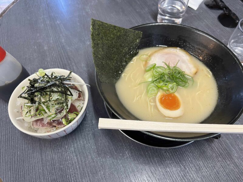 麺酒場 弁慶 ラーメンとかつおたたき丼セット